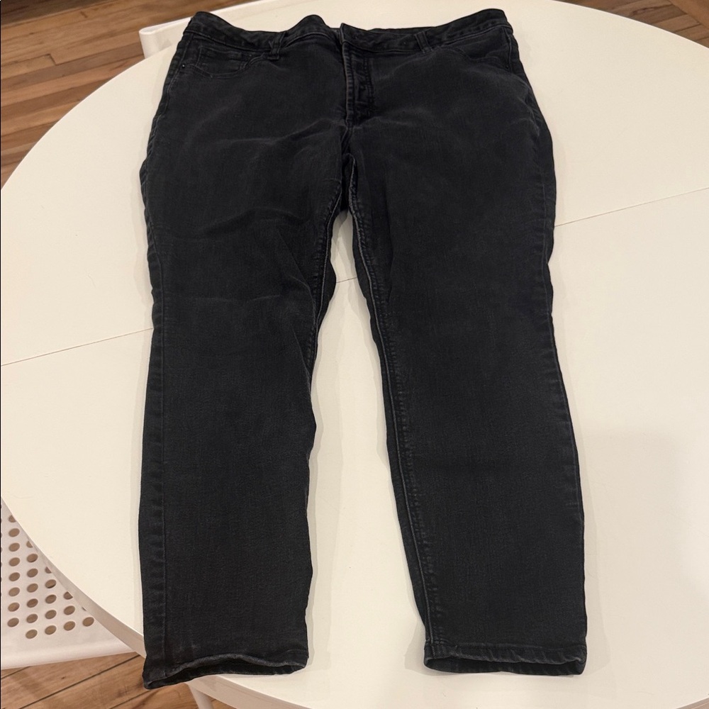 Old Navy Black High-Rise Rockstar Super Skinny